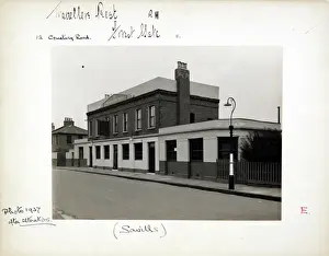 Brothers Prints: Photograph of Travellers Rest PH, Forest Gate, London