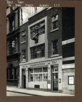 Photograph of Three Tuns PH, Aldgate, London