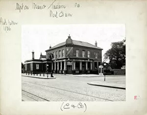 Images Dated 11th January 2021: Photograph of Upton Manor Tavern, West Ham, London