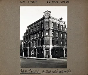 Photograph of Van Tromp PH, Bethnal Green, London