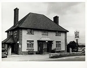 Glastonbury Prints: Photograph of Waggon & Horses PH, Glastonbury, Somerset