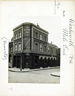 Mile Prints: Photograph of Wentworth Arms, Mile End, London