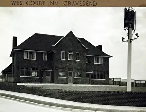 Gravesend Prints: Photograph of Westcourt Inn, Gravesend, Kent