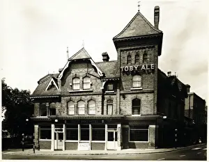 Photograph of White Hart Hotel, Upper Norwood, London