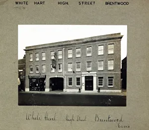 Hart Prints: Photograph of White Hart PH, Brentwood, Essex