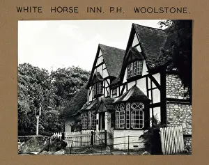 Refreshment Prints: Photograph of White Horse Inn, Woolstone, Oxfordshire