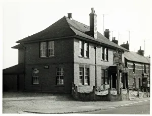 Yeovil Prints: Photograph of White Horse Inn, Yeovil, Somerset