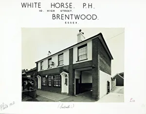 Brentwood Prints: Photograph of White Horse PH, Brentwood, Essex