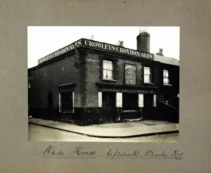 Photograph of White Horse PH, Bromley, Greater London