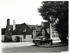 Photograph of White Lion PH, Warlingham, Surrey