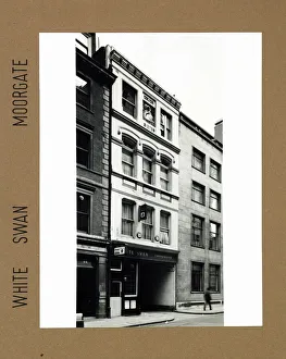 Photograph of White Swan PH, Moorgate, London