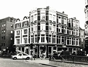 Bishopsgate Prints: Photograph of Woodins Shades PH, Bishopsgate, London