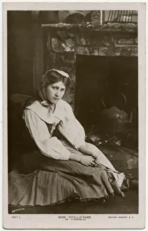 Images Dated 17th January 2017: Phyllis Dare as Cinderella