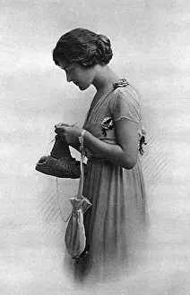 Phyllis Dare knitting, WW1
