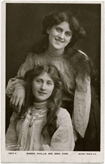 Images Dated 17th January 2017: Phyllis and Zena Dare