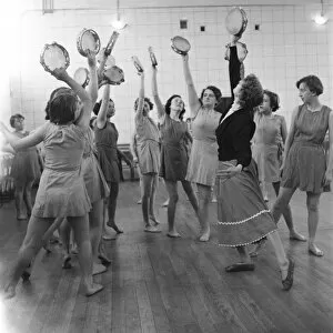 1950s Childhood Gallery: Physical education, girls