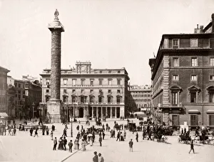 Piazza Colonna, Rome, Italy, pedestrians