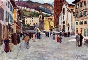 Piazza Gallery: The Piazza at Pietra Santa, near Viareggio, Italy
