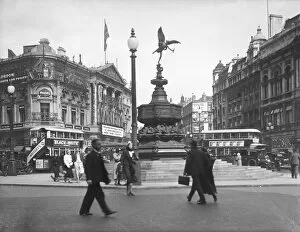 Piccadilly Collection: Piccadilly Circus 1930S