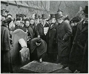 Images Dated 24th June 2020: Picking up sixpences at Smithfield 1902
