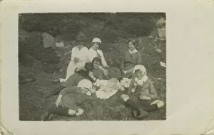 Wentworth Postcard Collection Gallery: Picnic Gathering, Probably at Cardiff, Glamorgan, Wales. Date: 1916