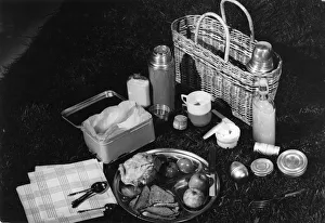 Neat Collection: PICNIC HAMPER