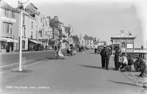 Pier Parade in Deal