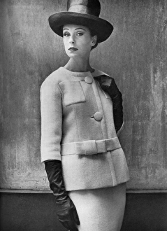 Images Dated 22nd August 2011: Pierre Cardin suit, 1960