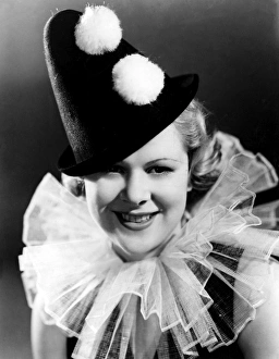 Images Dated 10th January 2012: Pierrot Hat