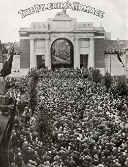 Images Dated 11th May 2018: The Pilgrims Homage, Menin Gate, Ypres, Belgium