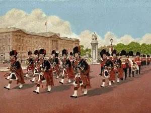 Pipe Band, Buckingham Palace, London