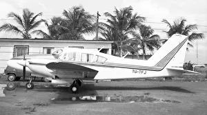 Abidjan Gallery: Piper Aztec TU-TFJ