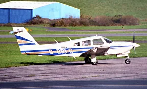 Cherokee Prints: Piper PA-28 Cherokee Arrow IV G-BRLG