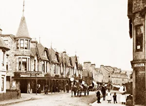 Pitlochry Prints: Pitlochry Main Street