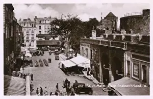 Chateaubriand Prints: Place Chateaubriand, St. Malo, France