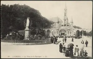 Basilique Prints: Place De LA Basilique