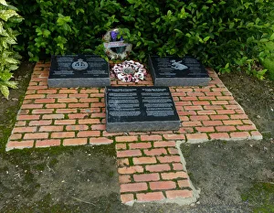 Plaques Prints: Plaques to 4th Can Mounted Rifles, 3rd (Toronto) Bn and VCs