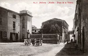 Alcudia Gallery: Plaza de la Victoria, Alcudia, Majorca, Spain