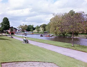 Pleasure Grounds, Warminster