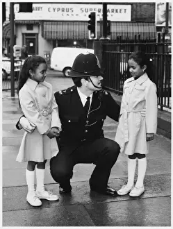 Police Officer / Children