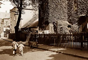 Highgate Prints: Pond Square, Highgate, London