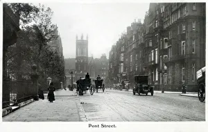 Images Dated 12th February 2021: Pont Street, Kensington and Chelsea, London