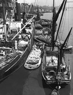Harbours Prints: Pool of London 1930S