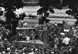 Guitar Prints: Pop Concert / Hyde Park