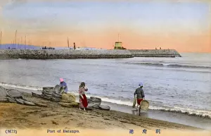 Trays Prints: The Port of Betsupu, Japan