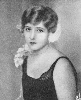 Appearing Gallery: A portrait of the actress and film star Marjorie Hume, 1925
