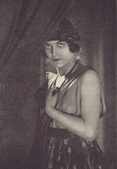 Images Dated 21st April 2016: Portrait of the dancer Dacia, London, 1921