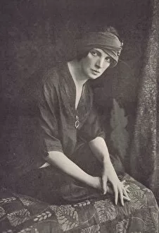 Renowned Gallery: Portrait of the dancer Maud Allen, London, 1921