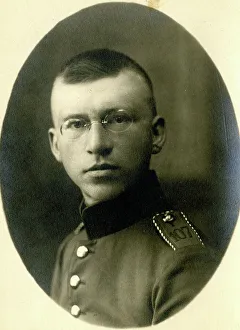 Epaulette Prints: Portrait of a German soldier, WW1