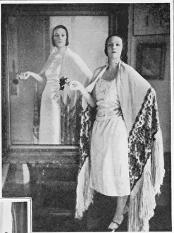 Doris Prints: A portrait of the painter and costume designer